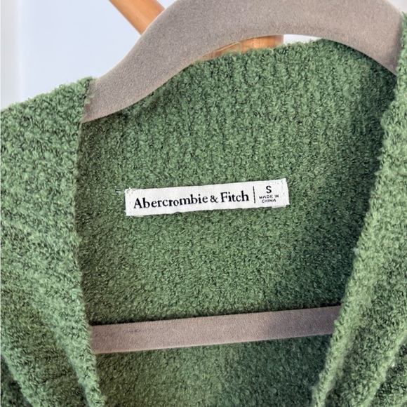 Abercrombie & Fitch Boucle Mockneck Sweater Tee - Picture 4 of 4